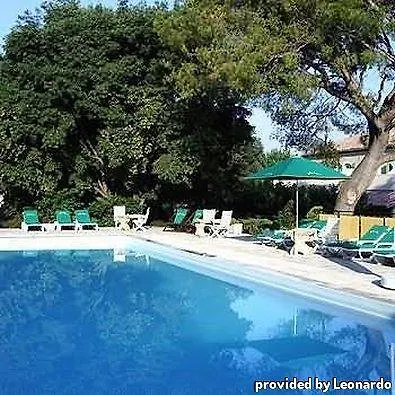 Best Western Le Val Majour Fontvieille 3*,
